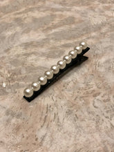 Load image into Gallery viewer, 3&quot; PEARL Embellished clip