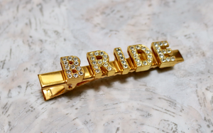 * Customize any 1-7 letters (gold clip) choose letter color