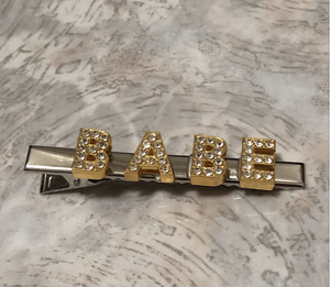 * Customize any 1-7 letters (silver clip) choose letter color