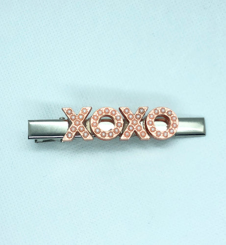 *Customize any 1-7 letters (rose gold pearl letters) choose clip color