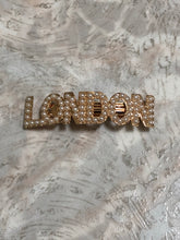 Load image into Gallery viewer, 3” London Pearl Barrette